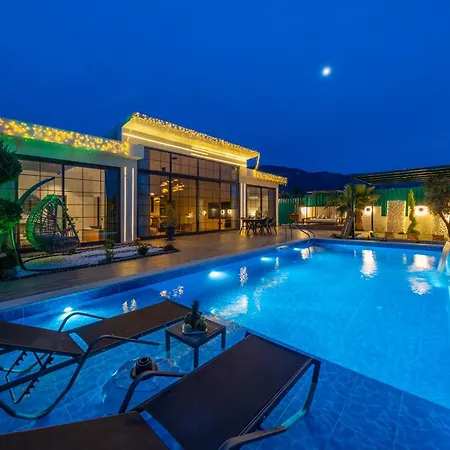 Savor Villa Kas